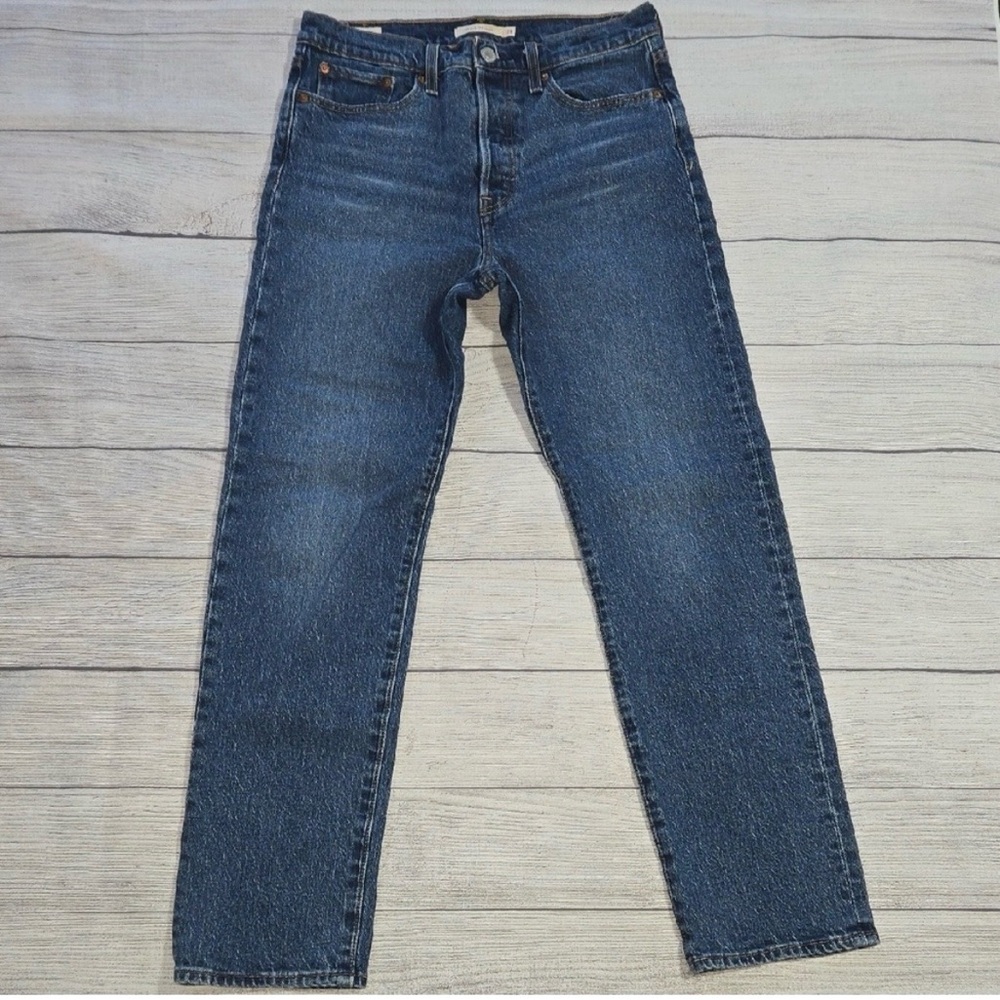 Levi's Women's Wedgie Straight Jeans Medium Wash Size 29